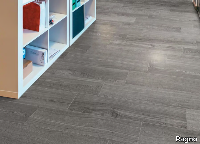 WOODSOFT - Porcelain stoneware flooring with wood effect _ Ragno