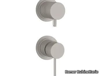 h_X-STYLE-INOX-Miscelatore-per-doccia-a-2-fori-Remer-Rubinetterie-433881-relc79dc1c.jpg