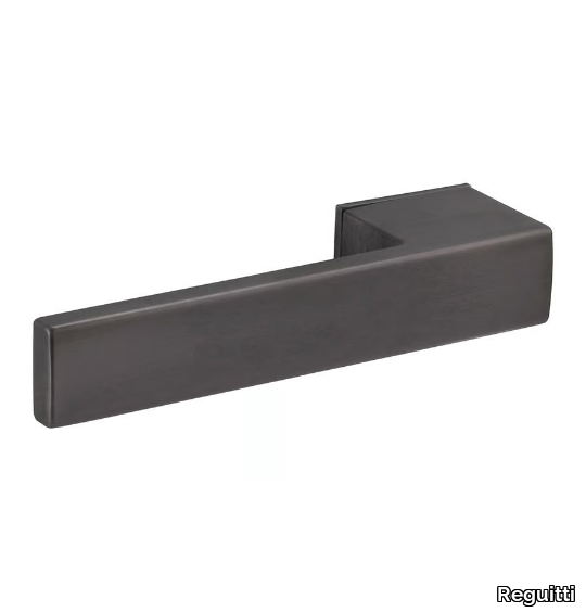 Q-ARTE-Door-handle-Reguitti-453624-relc3d4dd91.jpg