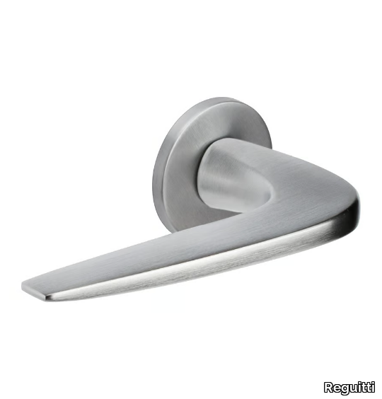 elegance-door-handle-on-rose-reguitti-453327-rela6e50a80.jpg