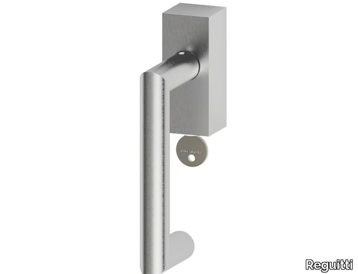 window-handle-with-lock-reguitti-471121-relaf1a3086.jpg