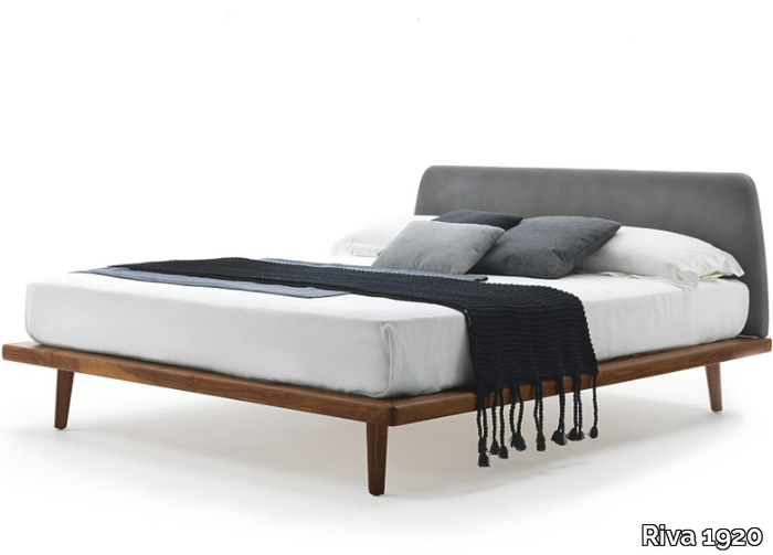 MY BED - Solid wood bed with upholstered headboard in fabric _ Riva 1920