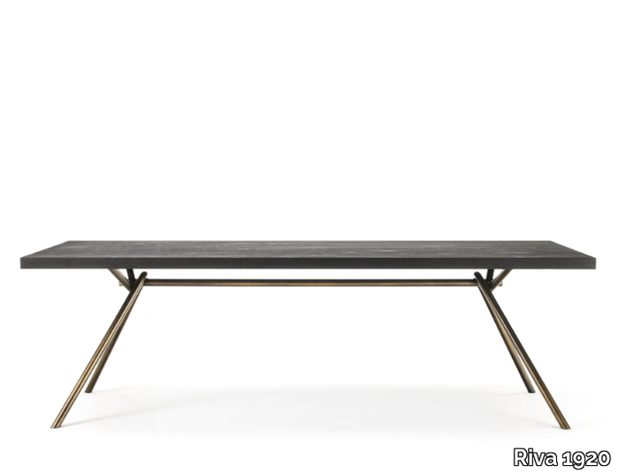 iron-light-squared-riva-1920-570845-rel7af0803e.jpg