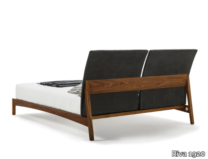 sleepy-riva-industria-mobili-571114-rel3cf0ea98.jpg