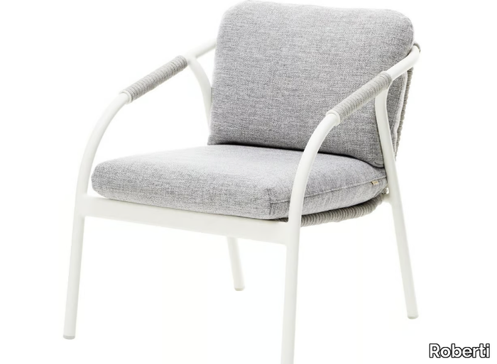 CAPRI - Garden easy chair with armrests _ Roberti