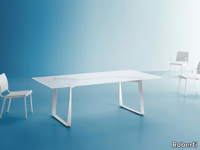 HAMPTONS GRAPHICS - Table _ Roberti