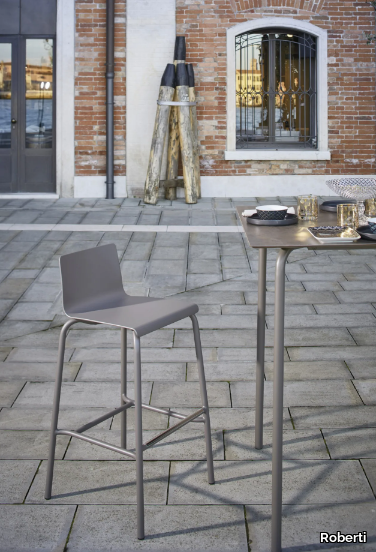 counter-stool-roberti-rattan-290449-relae086847.jpg