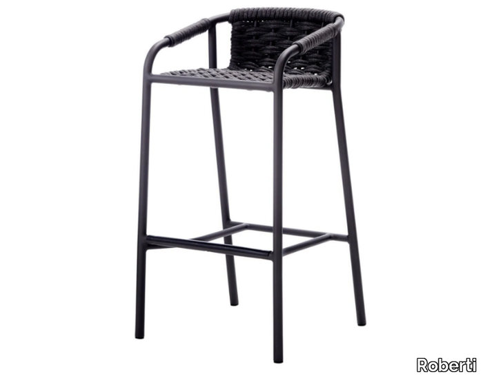 garden-stool-roberti-rattan-376007-rel5a7f1541.jpg