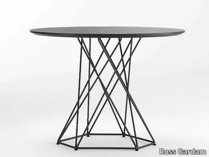 ASYMMETRY-High-table-Ross-Gardam-410928-rel71f5f88b.jpg