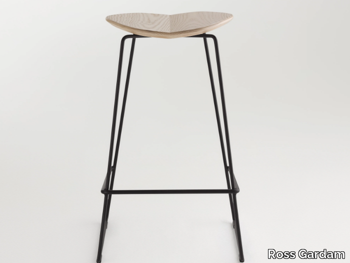 DUET-Stool-Ross-Gardam-410953-rel7fc6746b.jpg