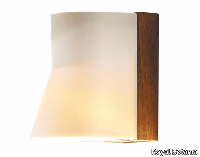 BEACON WALL - Teak outdoor wall lamp _ Royal Botania