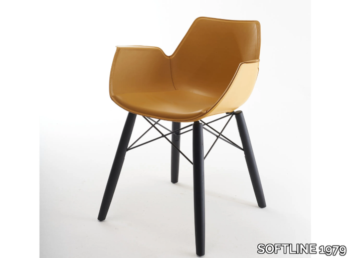 NITA A OMC IRON - Tanned leather chair with armrests and wood and metal legs _ SOFTLINE 1979