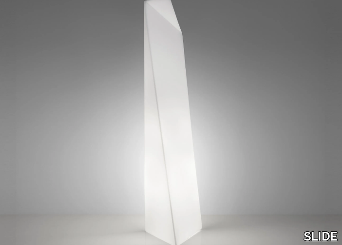 MANHATTAN - Polyethylene floor lamp _ SLIDE