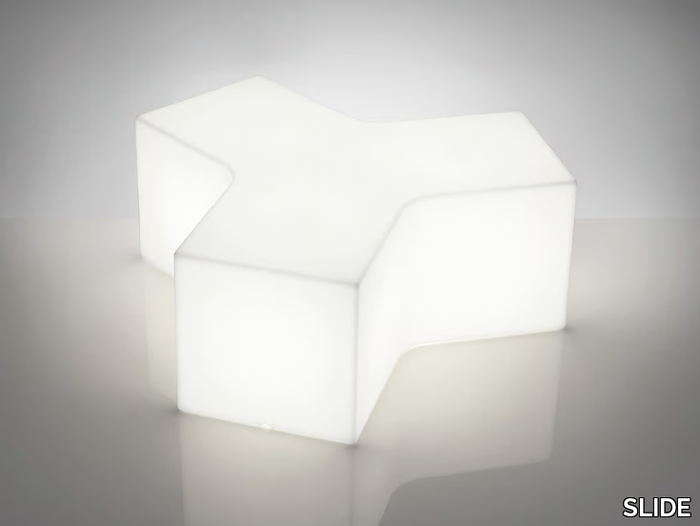 YPSILON - Modular with light polyethylene bench _ SLIDE