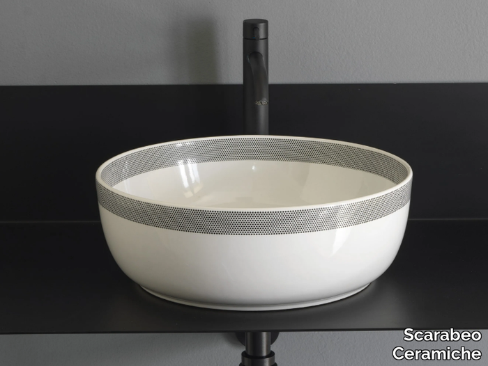 POIS STRIP - Countertop round ceramic washbasin _ Scarabeo Ceramiche