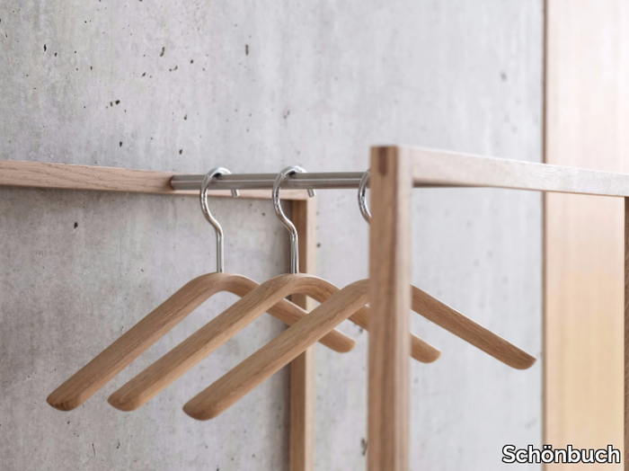 0121 - Wooden clothes hanger _ Schönbuch