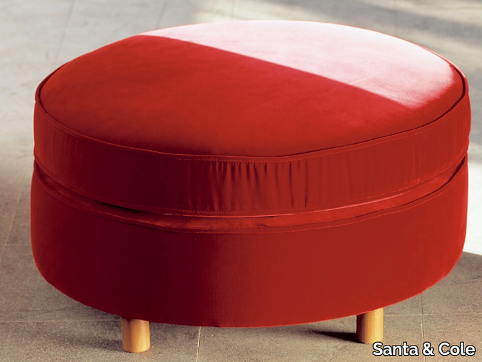 MORAGAS - Upholstered round fabric pouf _ Santa & Cole