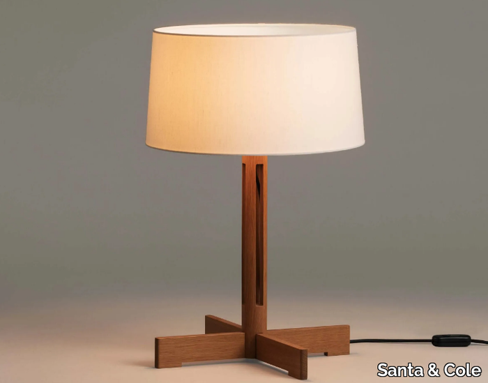 FAD - LED oak table lamp _ Santa & Cole