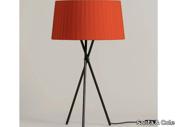 TRÍPODE G6 / TRÍPODE M3 - LED metal table lamp with dimmer _ Santa & Cole