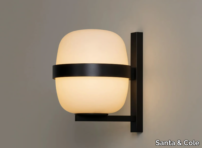 WALLY CESTITA - LED opal glass wall lamp _ Santa & Cole