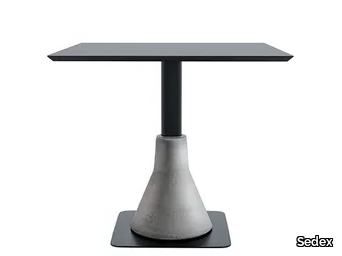 BIG FOOT - Square cement dining table _ Sedex