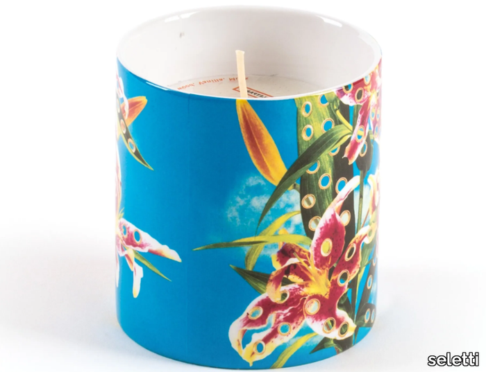 flowers-with-holes-candle-seletti-403137-rel33b19af0.jpg