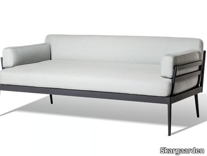 ANHOLT - Upholstered Sunbrella® garden sofa _ Skargaarden