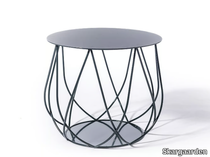 RESÖ-Steel-coffee-table-Skargaarden-239259-rel41000d0f.jpg