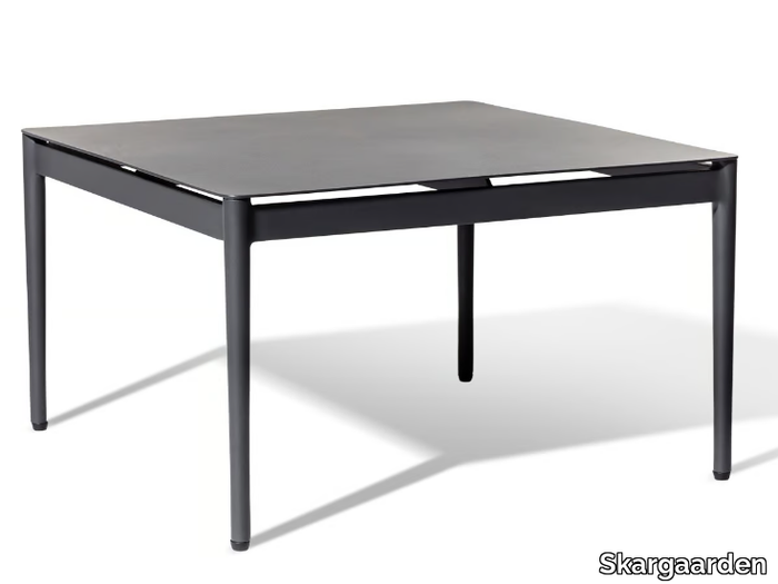 table-skargaarden-352999-rel467394fc.jpg