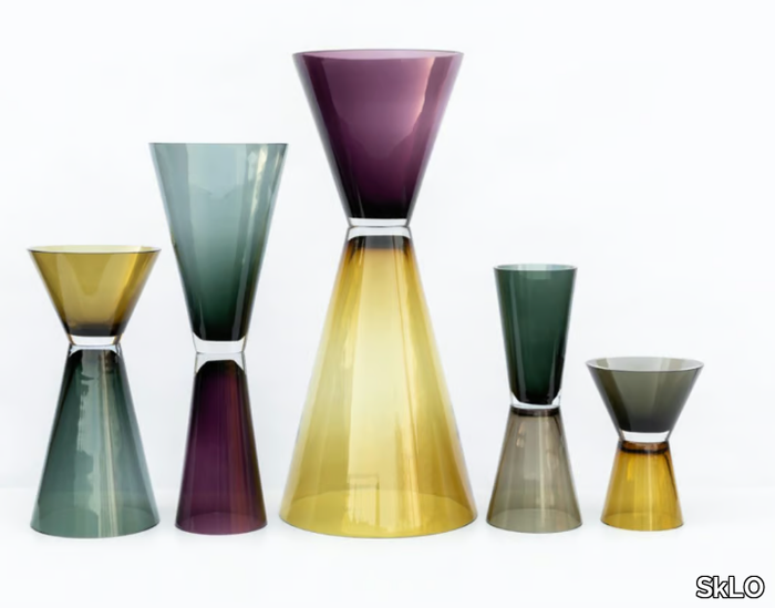 TAPER - Blown glass vase _ SkLO