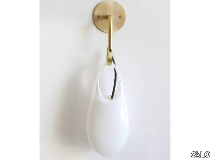 HOLD - LED blown glass wall lamp _ SkLO