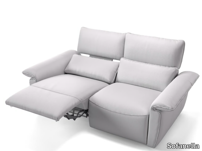 2-seater-sofa-online-mobelhaus-24-629355-reld959893c.jpg