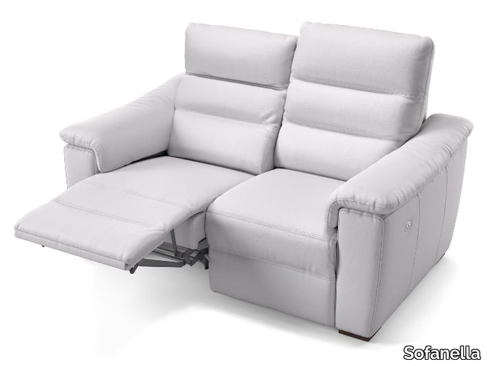 2-seater-sofa-online-mobelhaus-24-630839-relc4e54ffe.jpg