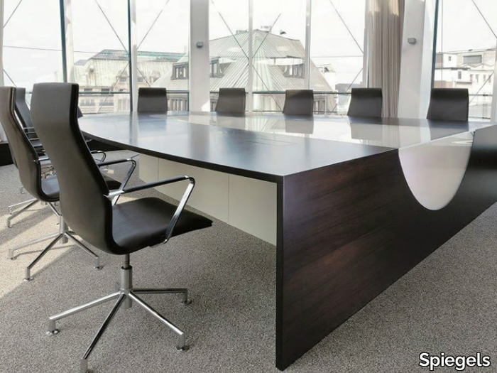 .UNIT - Oval wooden meeting table _ Spiegels