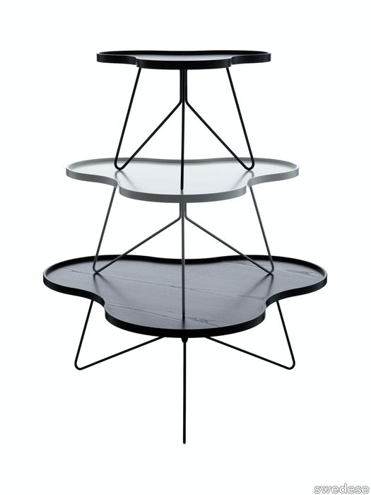 Flower mono table 114 x 107 cm height 45 cm