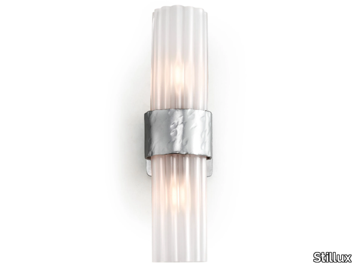 NEW DIRECTIONS 20756 - LED sandblasted glass wall light _ Stillux