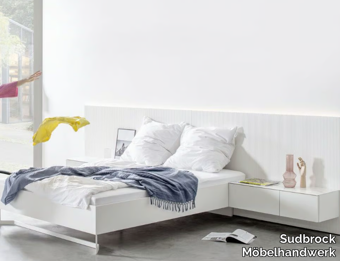 MIRIA 12 - Double bed with integrated nightstands _ Sudbrock Möbelhandwerk