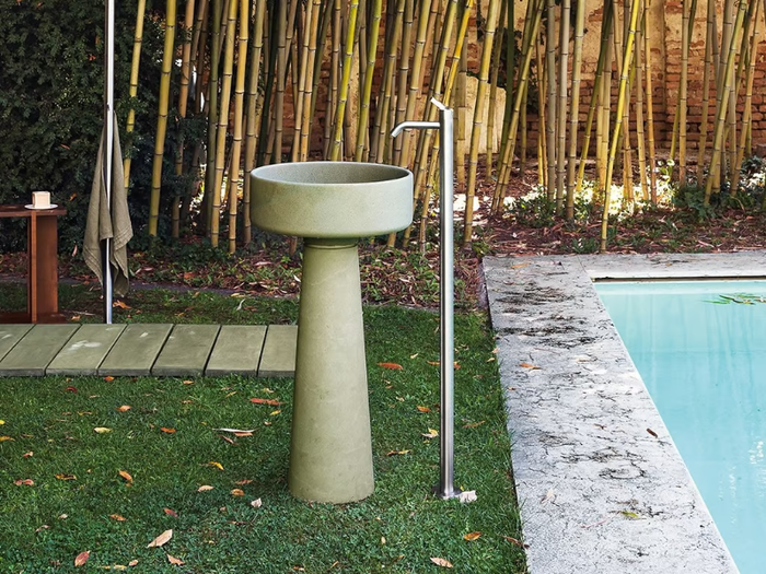 BJHON 1 OUTDOOR - Freestanding Cementoskin® washbasin _ Agape