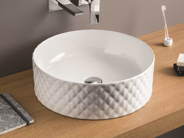 ROMBO - Countertop round ceramic washbasin _ Artceram