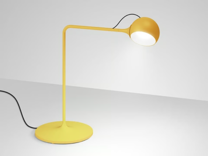 IXA-Desk-lamp-Artemide-596767-relfe952b26.jpg