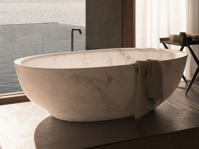 CASE 5.0 - Freestanding oval marble bathtub _ Boffi