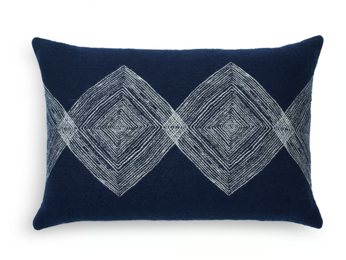 NAVY LINEAR DIAMONDS - Rectangular fabric sofa cushion _ Ethnicraft