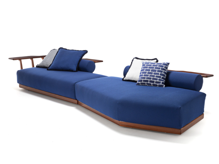 SUNSET PLATFORM - Sectional fabric and mahogany garden sofa _ Exteta