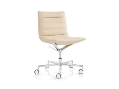 KEY - Leather office chair with 5-Spoke base with fire retardant padding _ FREZZA