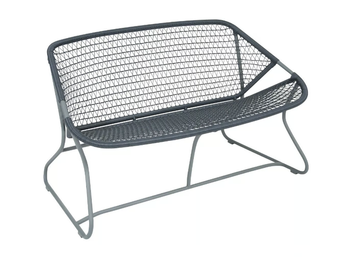 SIXTIES - Aluminium garden bench with back _ Fermob