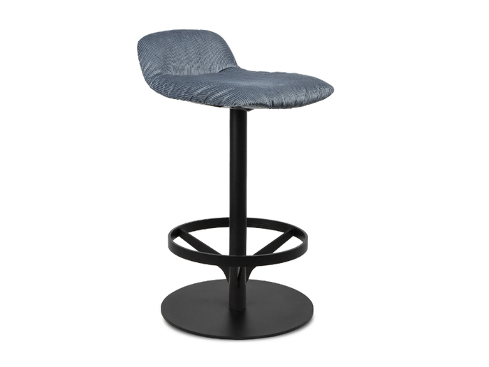 leya-kitchenstool-low-freifrau-manufaktur-639974-rel1dc0d64b.jpg