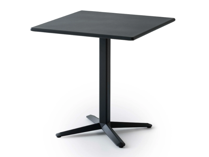 arket-square-table-gaber-453252-reld0082e9e.jpg