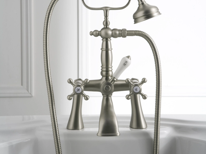 ADLEY - Bathtub set with hand shower _ GRAFF