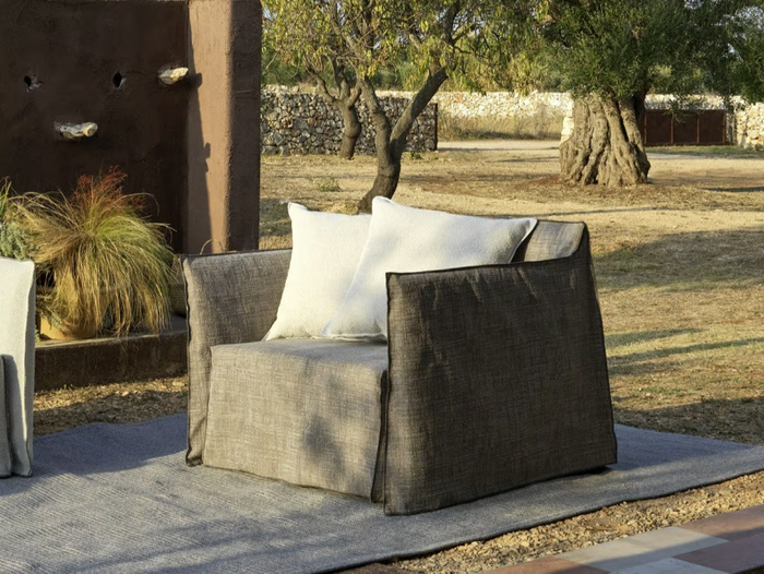 GHOST OUT 09 - Garden armchair with removable cover with armrests _ Gervasoni