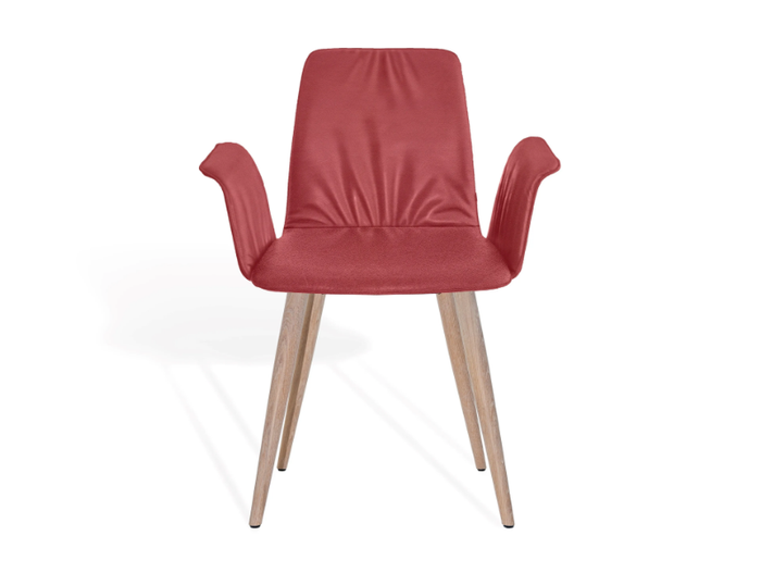 MAVERICK CASUAL - Chair with armrests and wooden base with 4 conical legs _ KFF